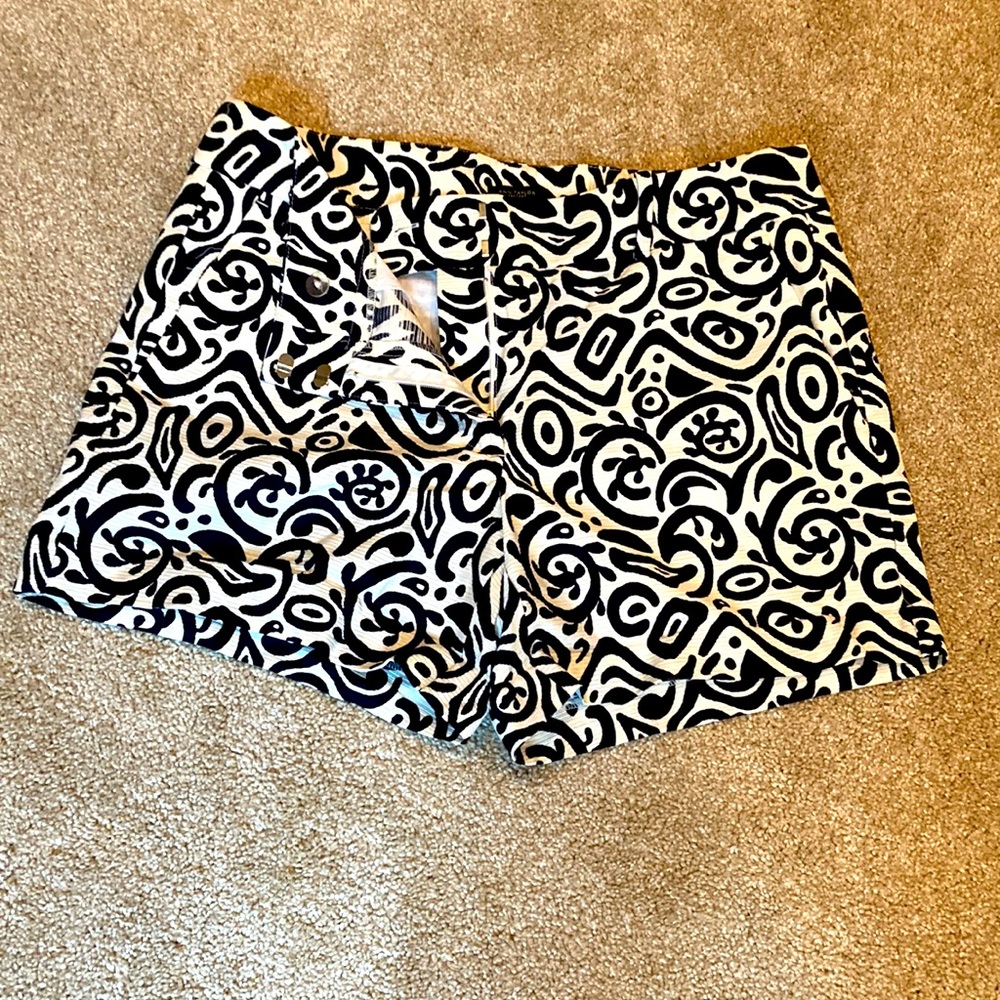 NWT Ann Taylor shorts (size 6)